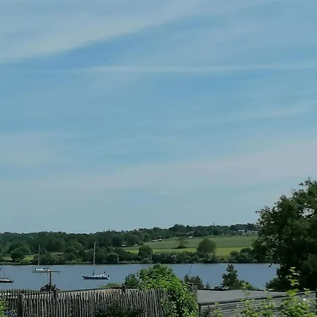 Enchanteur A Avec Vue Sur Et Piscine Partagee